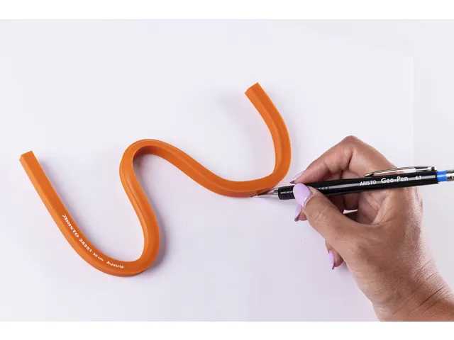 Règle courbes flexibles 30 cm plastique avec noyau de plomb