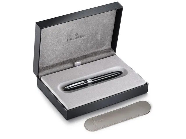 Rollerball Sheaffer Legacy 9064 black, chrome plated trims