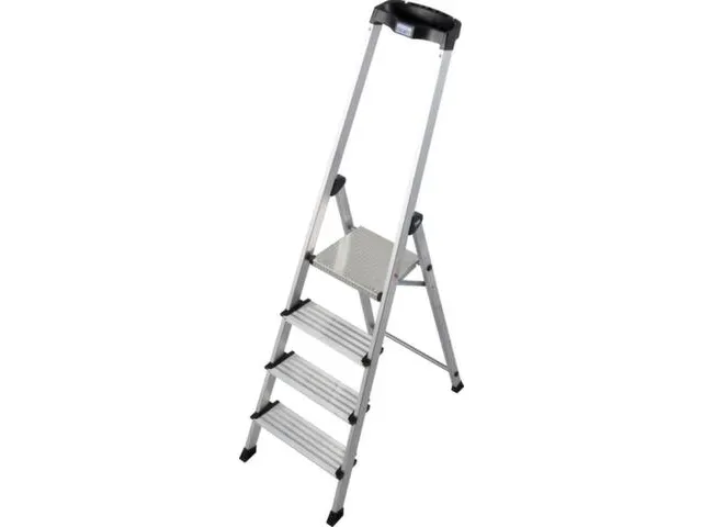 escabeau industriel à un côté 4marche(s) lisse L 1 8m alu