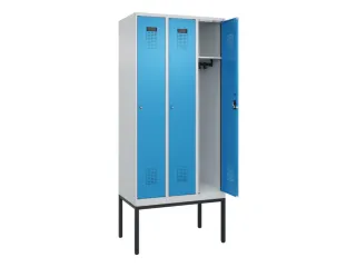 locker,HxBxD 2120x900x500mm,3vak,vak B 300mm,cil.-slot,voetonderstel - 1
