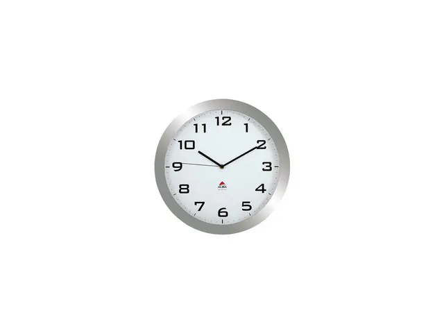 De Alba Horissimo M is een grote analoge wandklok 38 cm. zilvergrijs m