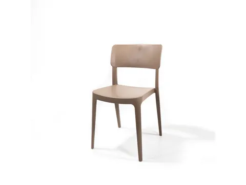 stapelstoel,4voeten zandkleuren,zitting PP zandkleuren