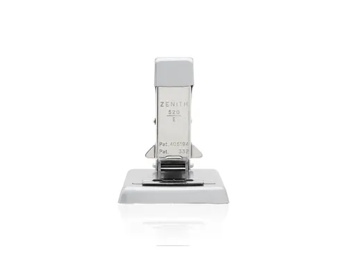 #*Kantoornietmachine ZENITH 520-E - aluminium kl