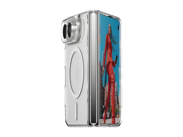 PanzerGlass CARE by SL1M Case Transparent w. White MagSafe iPhon