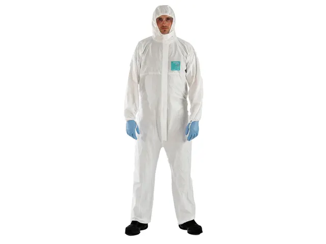 Ansell AlphaTec 2000 Ts Plus overall, model 111 - 3XL