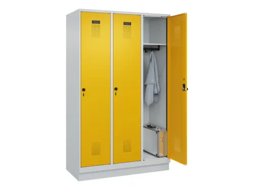 locker,HxBxD 1950x1200x500mm,3vak,vak B 400mm,draaigrendel,sokkel