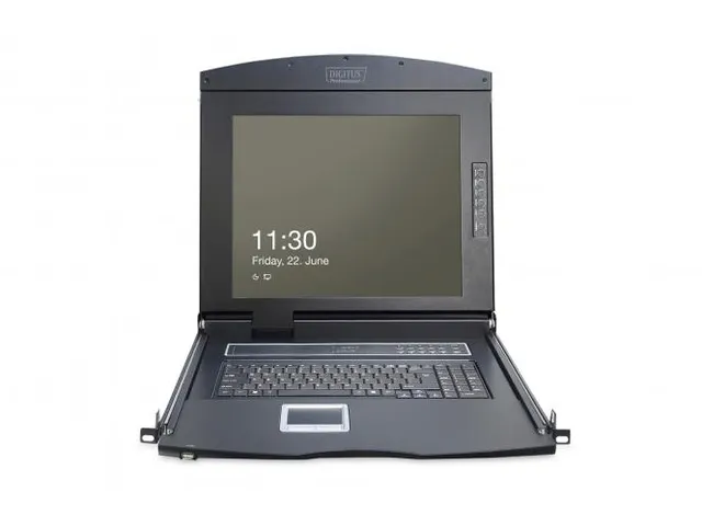 17 inch LCD KVM-console 16-poorts CAT 5 Amerikaans toetsenbord Zwart