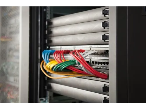 1U Blinde Afdekking Snap-in Voor Netwerk- en Serverkasten ABS Zwart
