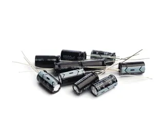 SET Elektrolytische Condensatoren - 120 ST. - 1µF TOT 1000µF - 1