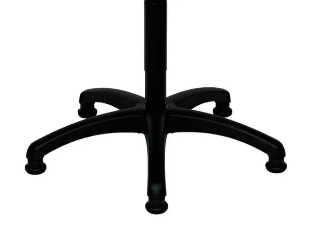 Draaikruk 470-660mm Zwart Kunstleer Gasveer Zwart Voetkruis Glijders