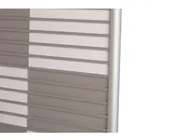 OUTLET Menoor In-Uit bord 30 namen Aluminium Aanwezig/Afwezig Groen/ro