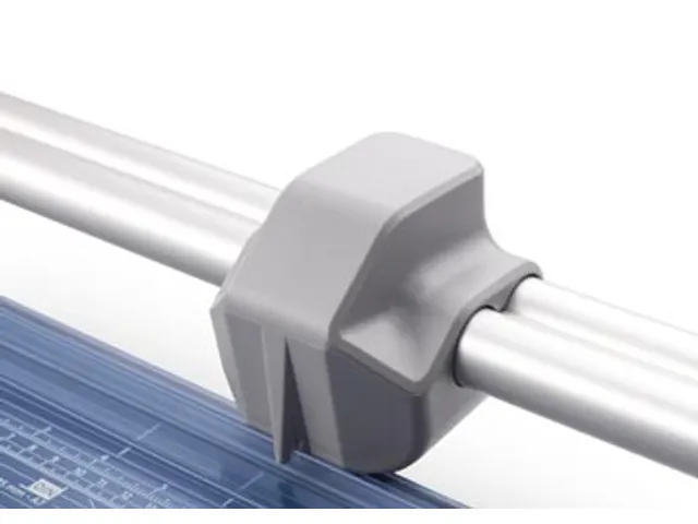 rolsnijmachine 556 voor ft A1, capaciteit: 10 vel