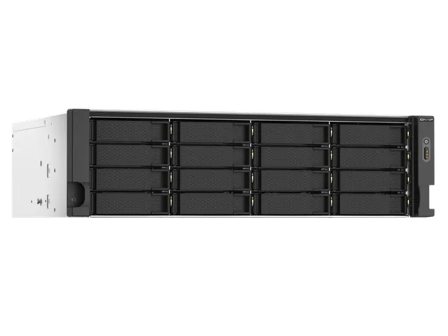 16 x 3.5 inch, AMD Ryzen Embedded V1500B, 16 GB UDIMM DDR4, 5 GB Flash