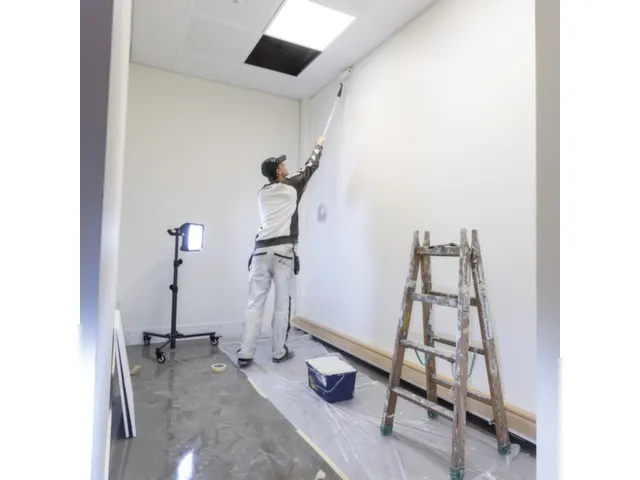 accu-schijnwerper voor in de bouw,behuizing kunststof,66 SMD-led