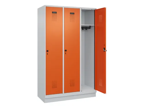 locker,HxBxD 1950x1200x500mm,3vak,vak B 400mm,draaigrendel,sokkel