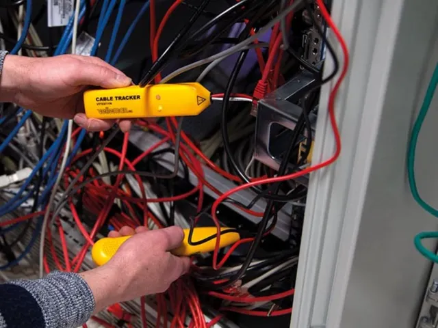 Multifunctionele kabelzoeker kabeltester met toongenerator en signaal