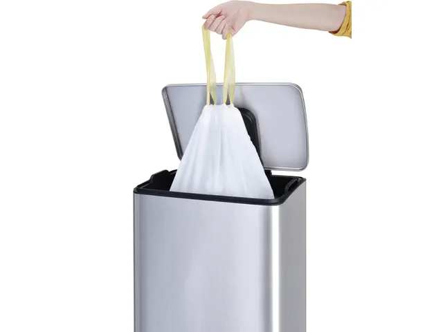 Afvalzak EKO MDPE type A met trekband 35x40cm 3-6L wit