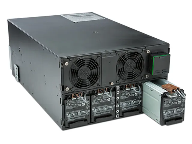 APC Smart-UPS On-Line SRT8KRMXLI - 8kW/VA, 6x C13 + 4x C19 + hardwire