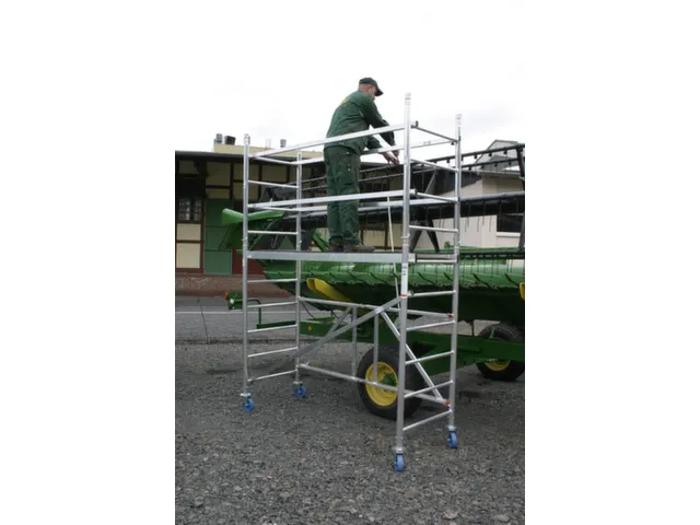 échafaudage pliable,H de travail 3,7m,échafaudage H 2,8m