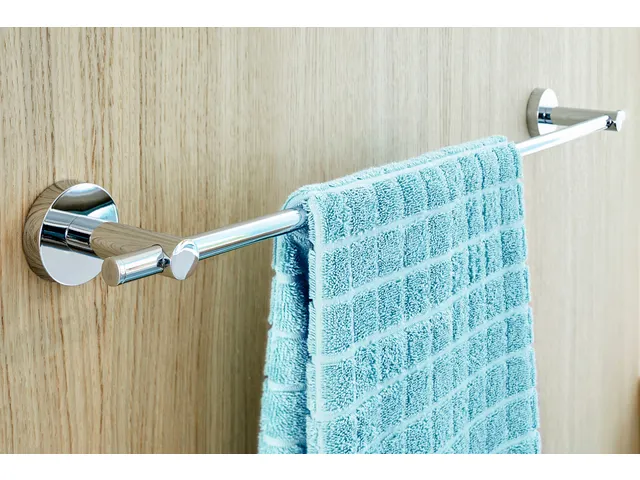 Handdoekhouder tesa Smooz enkel hoogglans verchroomd metaal zelfkleven