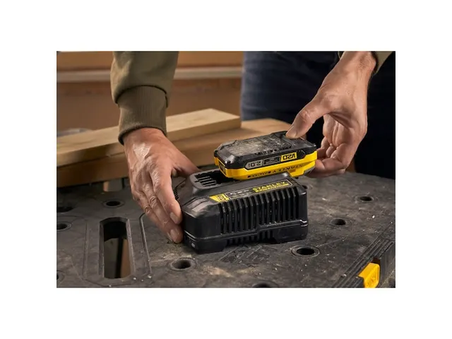 Fatmax V20-Startpakket Accu En Lader SFMCB12D2 18V 2Ah