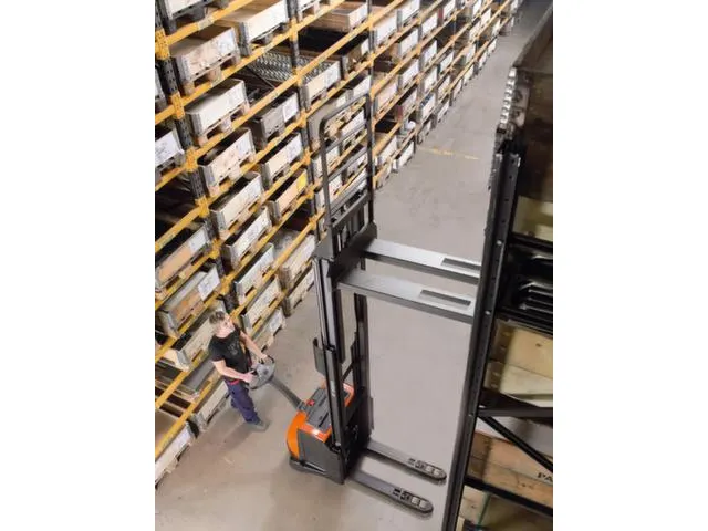 Chariot De Levage électrique Bt Force 1t Fourche L 1150mm H De Levage