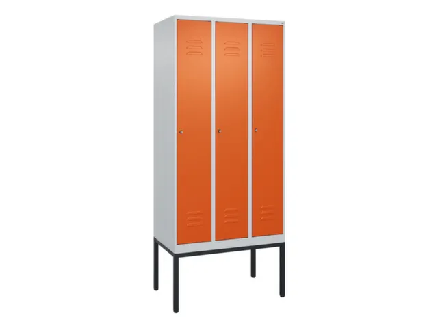 locker,HxBxD 2120x900x500mm,3vak,vak B 300mm,cil.-slot,voetonderstel