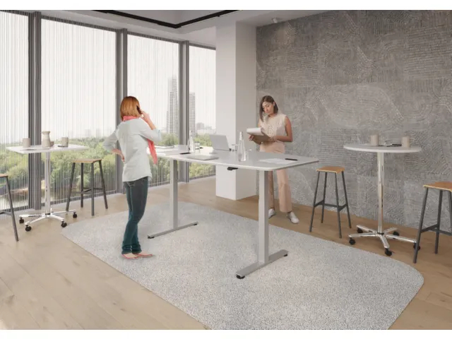 In hoogte verstelbare vergadertafel,HxBxD 710-1200x2200x1030mm