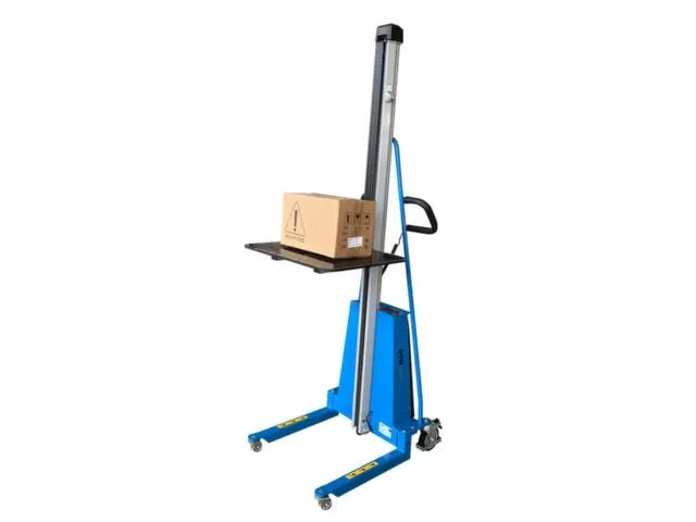 élévateur électrique,force 200kg,plateforme Lxl 600x470mm,4 roul.