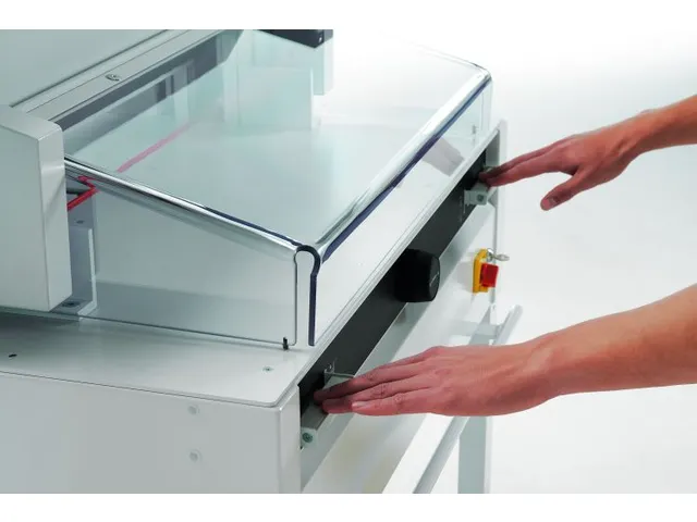 Stapelsnijmachine A3 Ideal 6655 65cm Elektrisch met onderstel