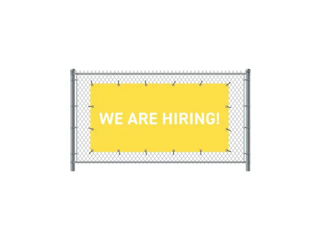 Hekwerkbanner 200x100 cm Geel met Engelse Print WE ARE HIRING