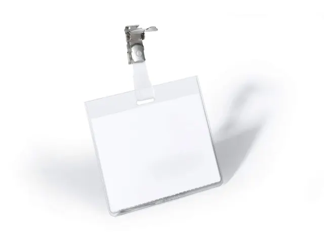 Badge Durable 8003 met clip liggend gesloten 60x90mm