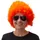 Oranje pruik met krullen