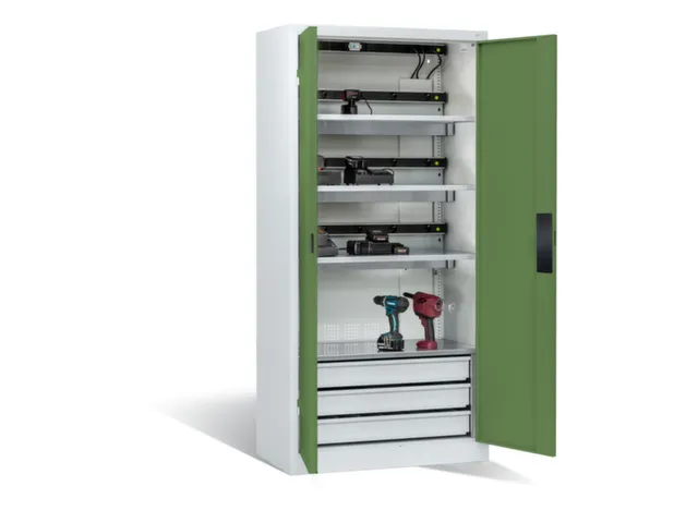 acculaadkast 1950x930x500mm 15stekkerdozen 230V ventilator fr. RAL7035