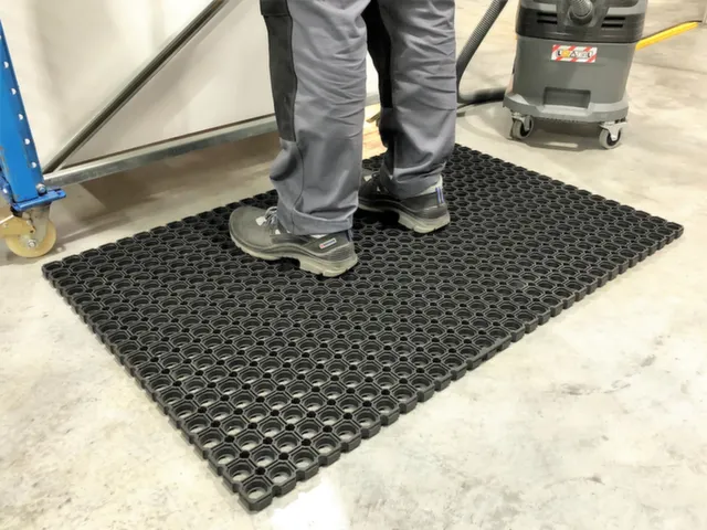 werkplekmat,mat,HxLxB 22x1500x1000mm,natuurrubber,geperforeerd