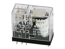Verticaal Relais 5A/30VDC-220VAC 2 x Wissel 24VDC