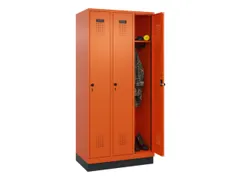 locker,HxBxD 1950x900x500mm,3vak,vak B 300mm,draaigrendel,sokkel