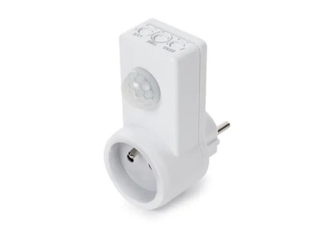 Schemerschakelaar instelbaar detectiebereik 9m 230V penaarde type E