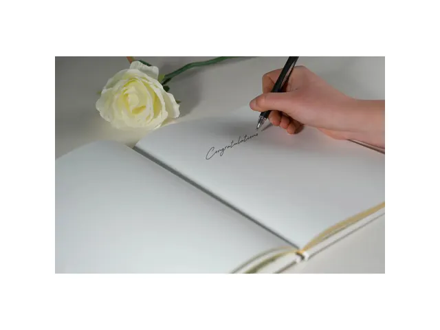 Livre d'or Balacron avec titre 100 pages blanches - 27x22 cm vertical