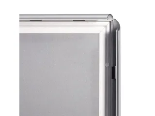 kliklijst A4 25mm zilver is een functionele wissellijst van aluminium. - 3