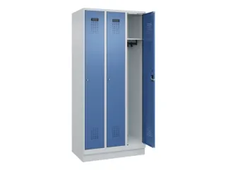 locker,HxBxD 1950x900x500mm,3vak,vak B 300mm,cil.-slot,sokkel - 2