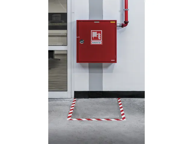 Vloermarkeringstape DURALINE 50mmx30m rood-wit