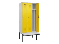 C-plus-p Lockers met bank