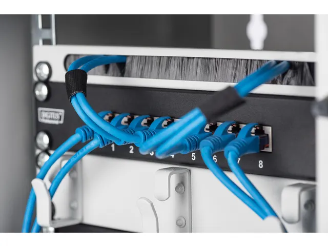 CAT 6, klasse E patchpaneel, afgeschermd, zwart