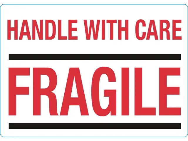 Waarschuwingsetiket handle with care 100mmx70mm 500 stuks