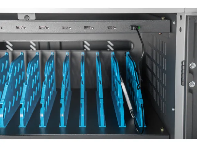 Mobiele oplaadkast voor 30 notebooks/tabletten 15.6 inch