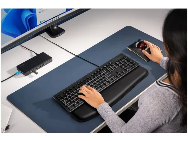 EQ KB100 Standaard Toetsenbord Qwerty Full size bedraad