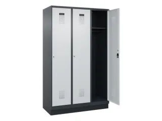 locker,HxBxD 1950x1200x500mm,3vak,vak B 400mm,cil.-slot,sokkel - 2