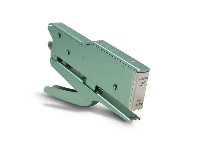 Agrafeuse Zenith 548-E antibactérienne vert