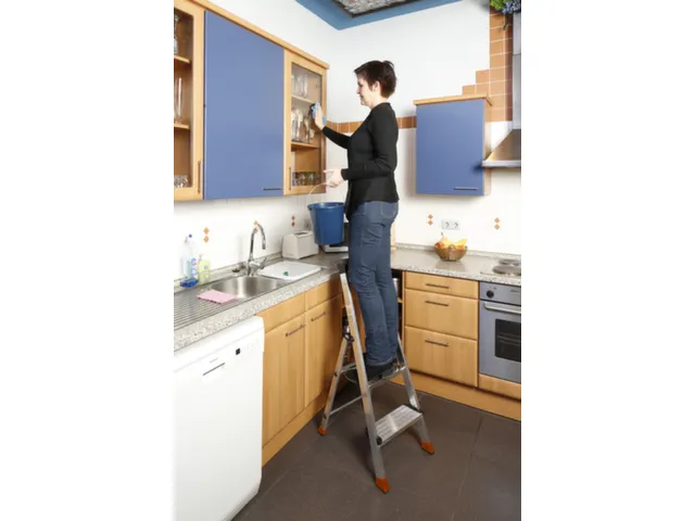 trapladder,eenzijdig,2 XXL treden,balk L 1m,aluminium